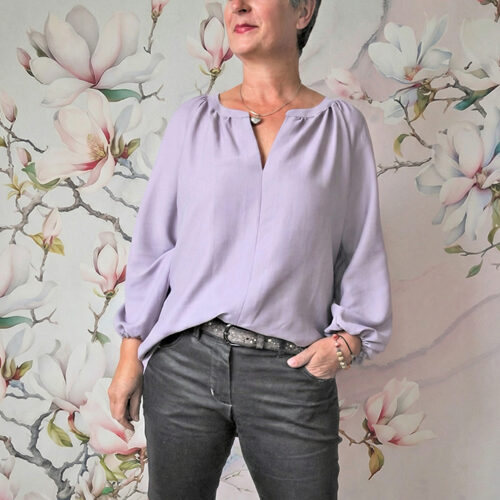 Schnittmuster Bohobluse Yoko_B – feminine Bluse mit Kräuselausschnitt und Raglanärmel